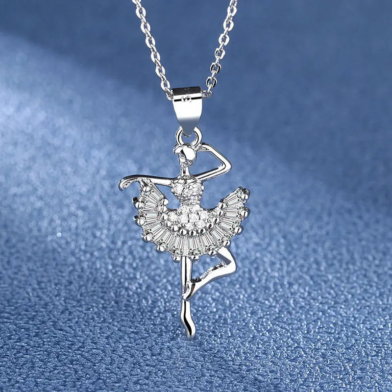 Gorgeous Sparkling Elegant Pendent Necklaces