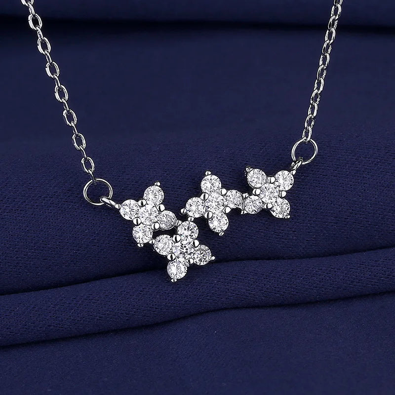 Gorgeous Sparkling Elegant Pendent Necklaces