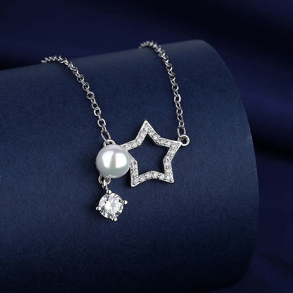 Gorgeous Sparkling Elegant Pendent Necklaces