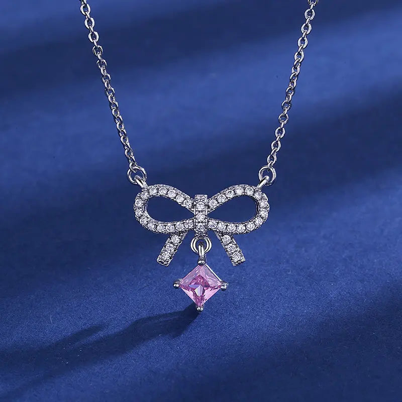 Gorgeous Sparkling Elegant Pendent Necklaces