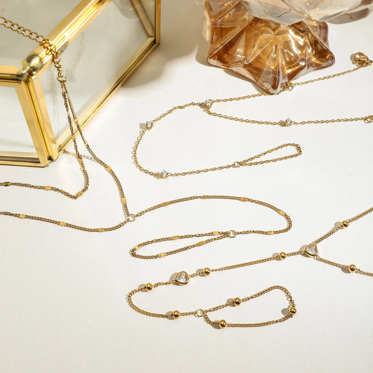 White Heart Finger 18K Gold Bracelet