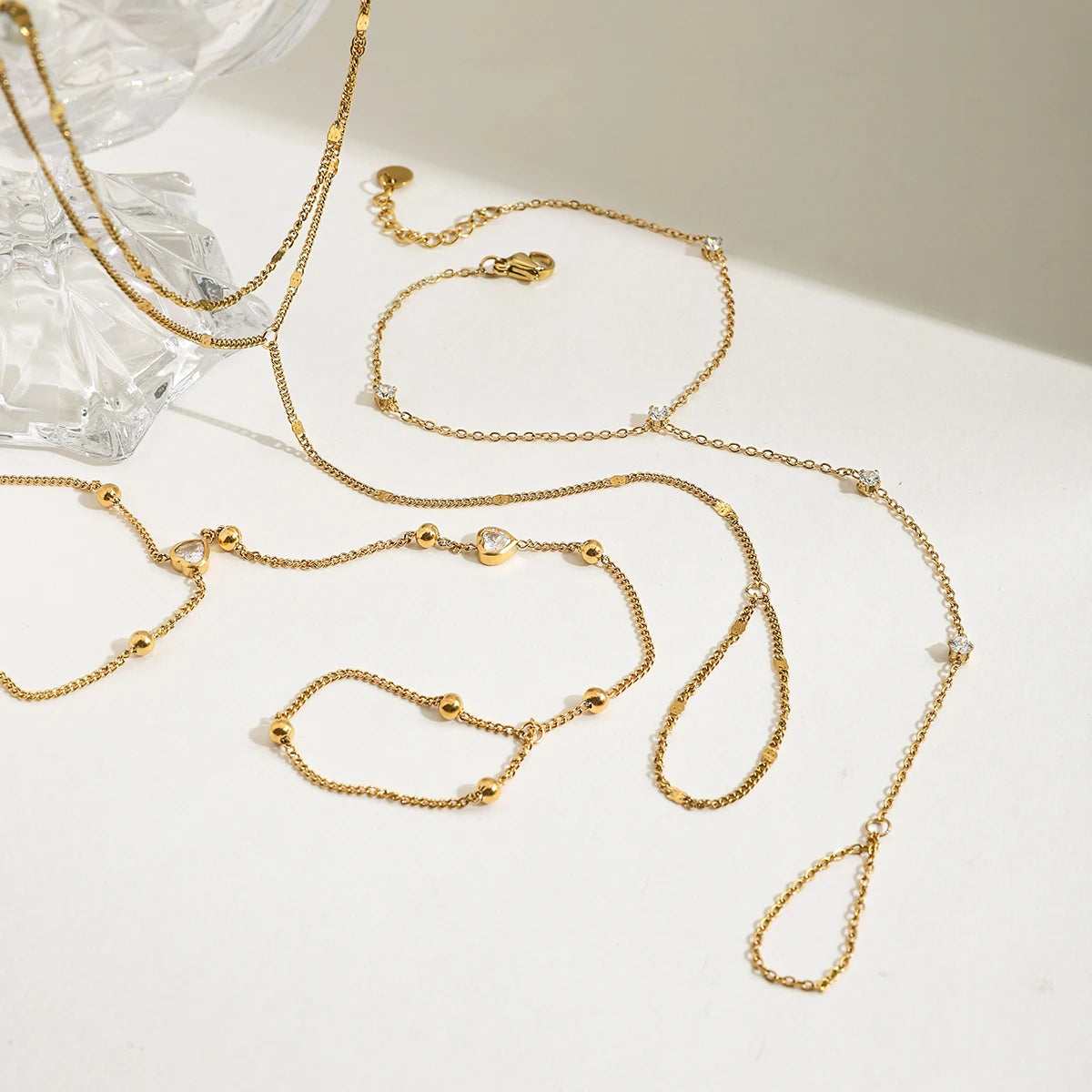 White Heart Finger 18K Gold Bracelet