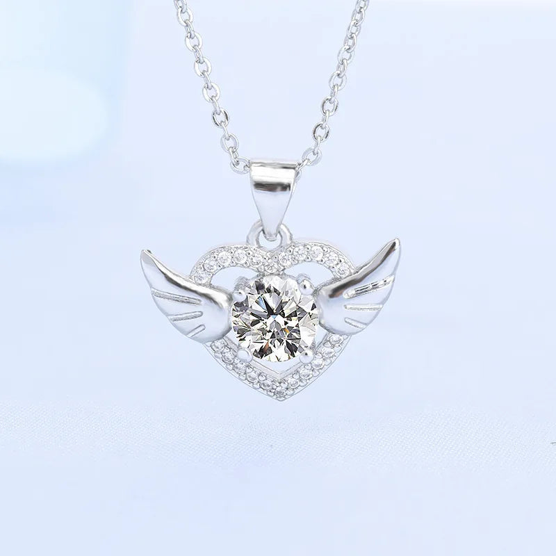 Gorgeous Sparkling Elegant Pendent Necklaces