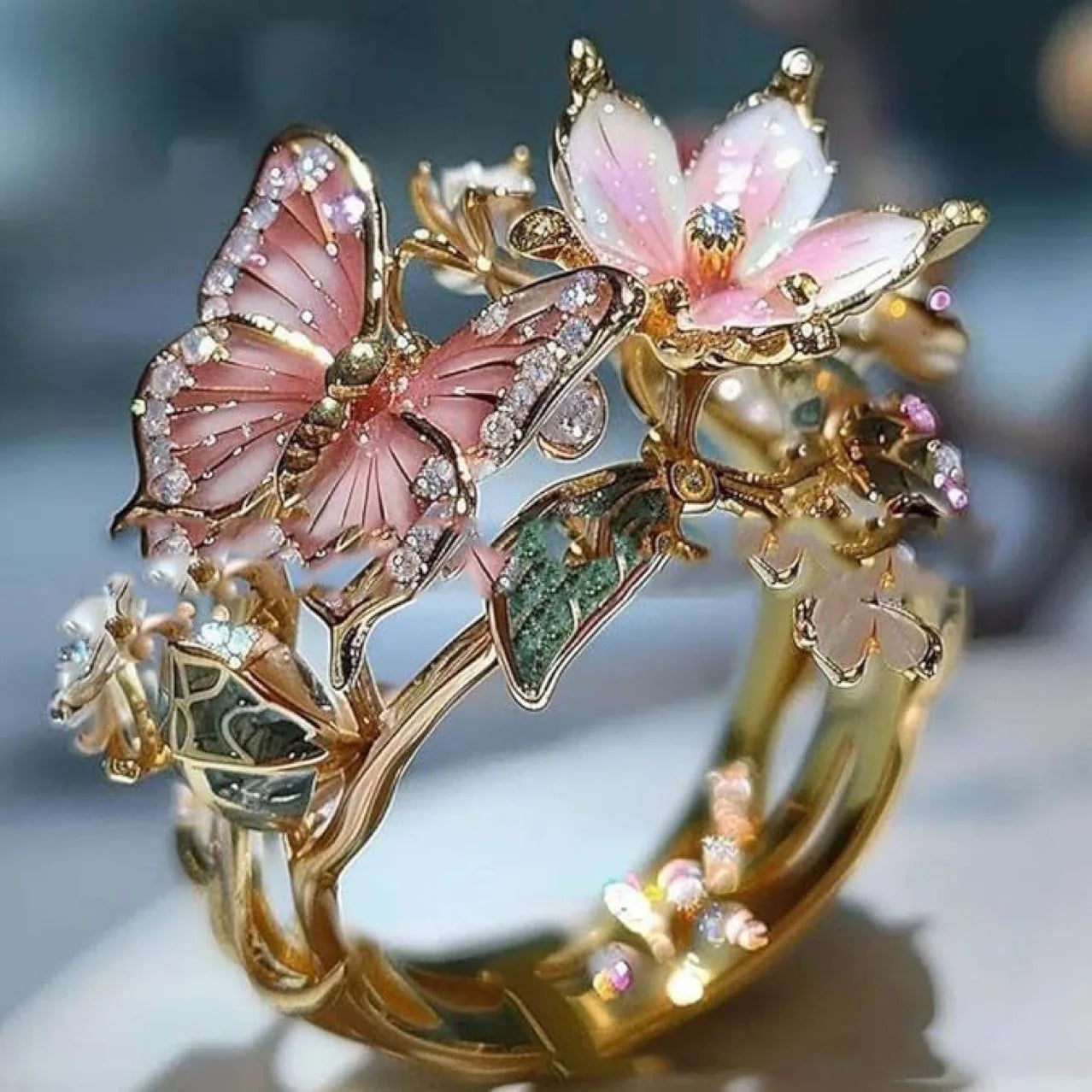 Exquisite Decor Floral Butterfly Pattern Ring
