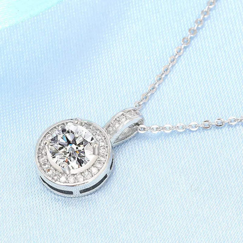 Gorgeous Sparkling Elegant Pendent Necklaces