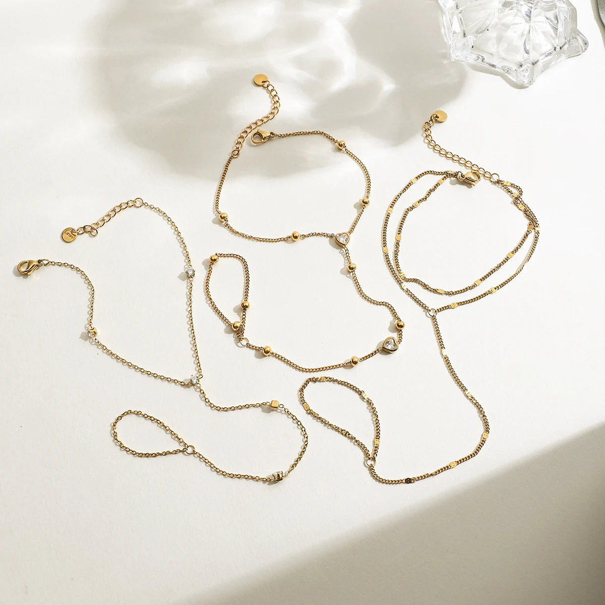 White Heart Finger 18K Gold Bracelet