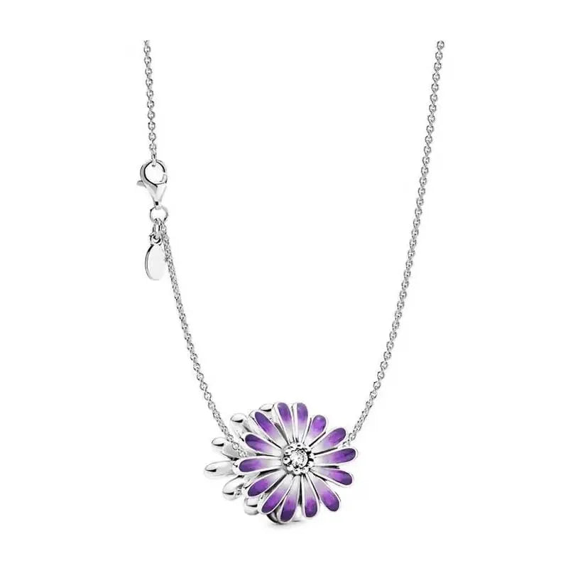 New Heart Shaped Daisy Charm Pendant Necklace