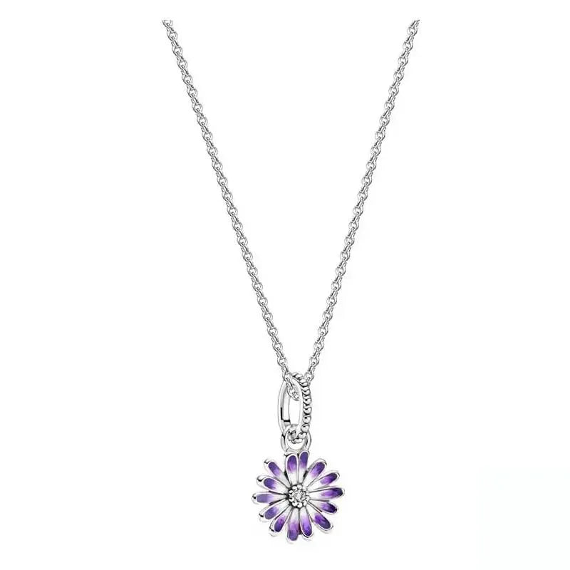 New Heart Shaped Daisy Charm Pendant Necklace