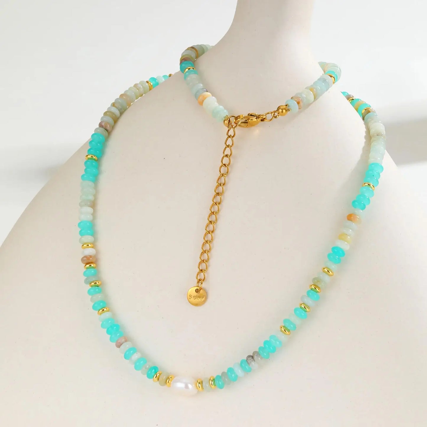 Beautiful Gold Blue White Natural Stone Beaded Necklace