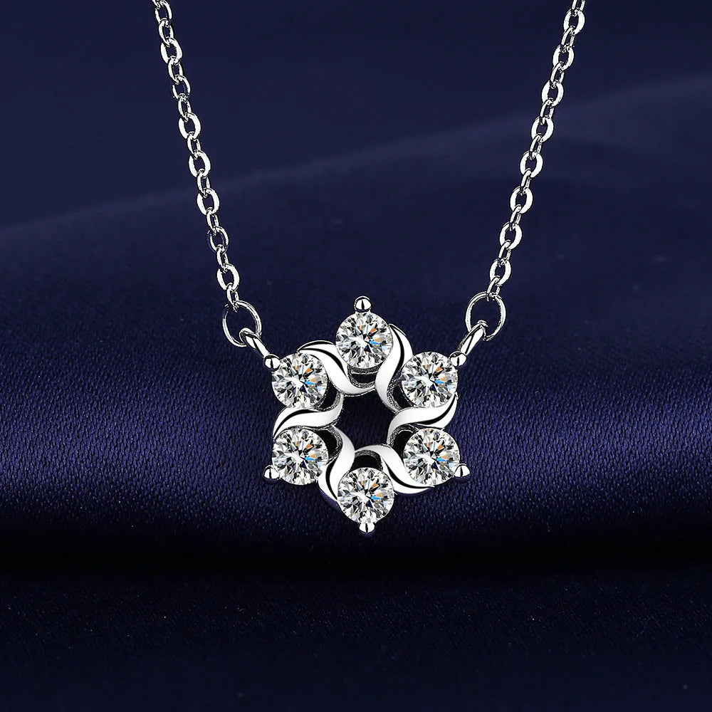 Gorgeous Sparkling Elegant Pendent Necklaces