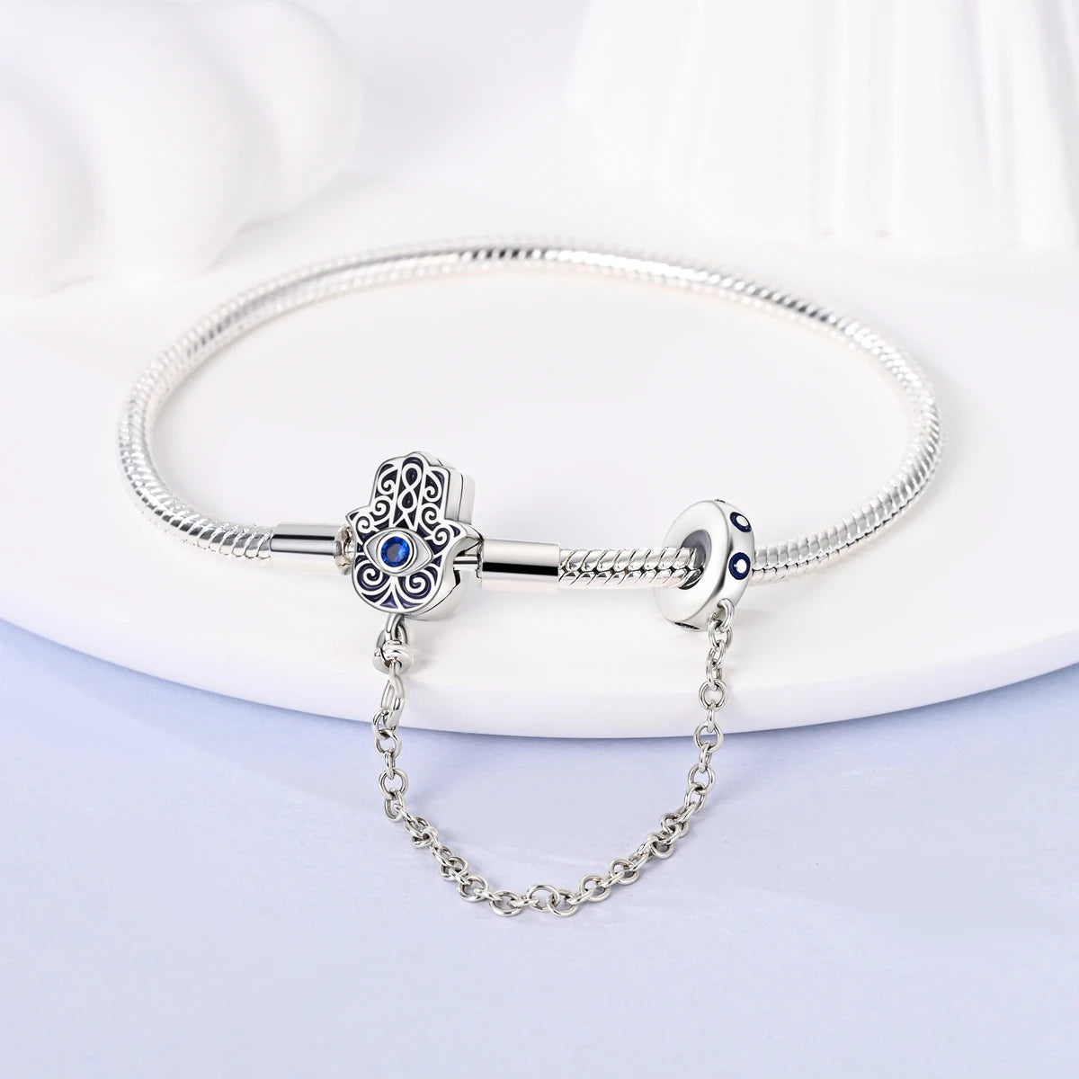 Spiffy Elegant Snake Chain Clasp Charm Pendant Bracelets