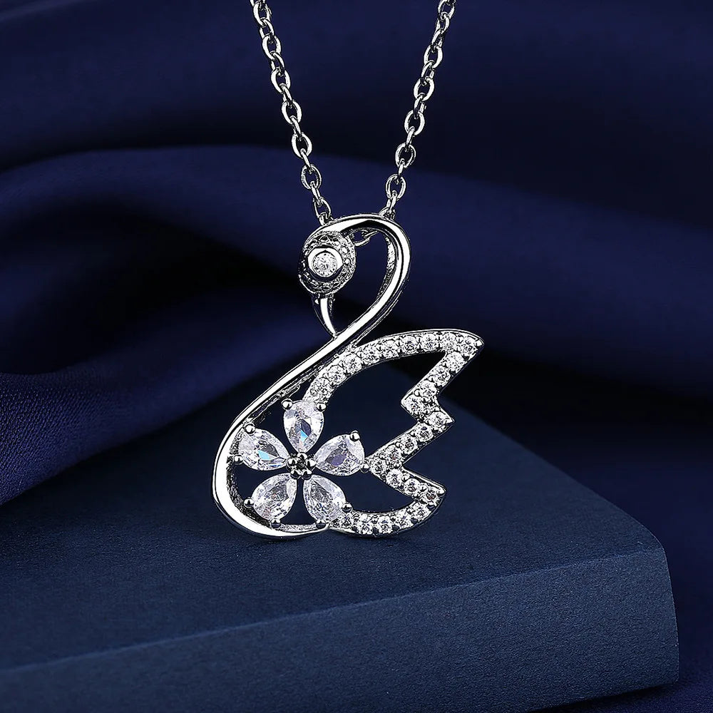 Gorgeous Sparkling Elegant Pendent Necklaces