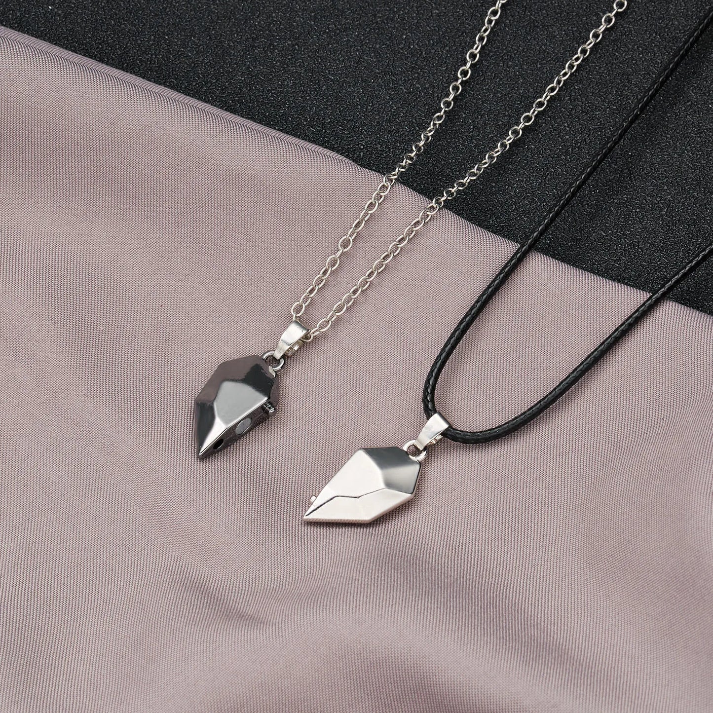 Magnetic 2Pcs Heart Necklace